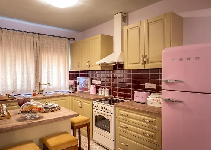 Castle Holiday Apartments